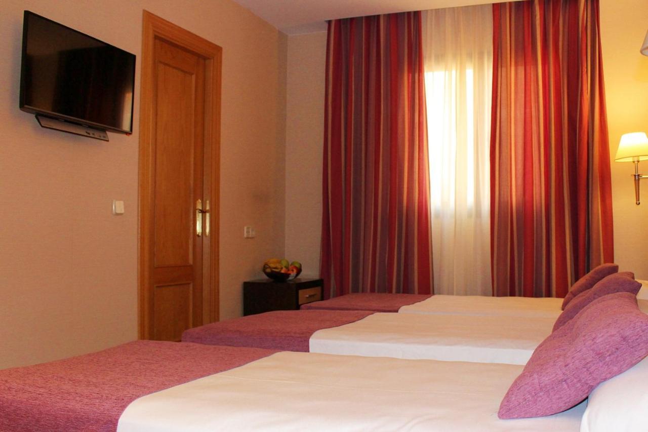 Hotel Equo Aranjuez Chambre photo